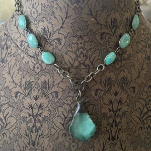 Choker stone necklace